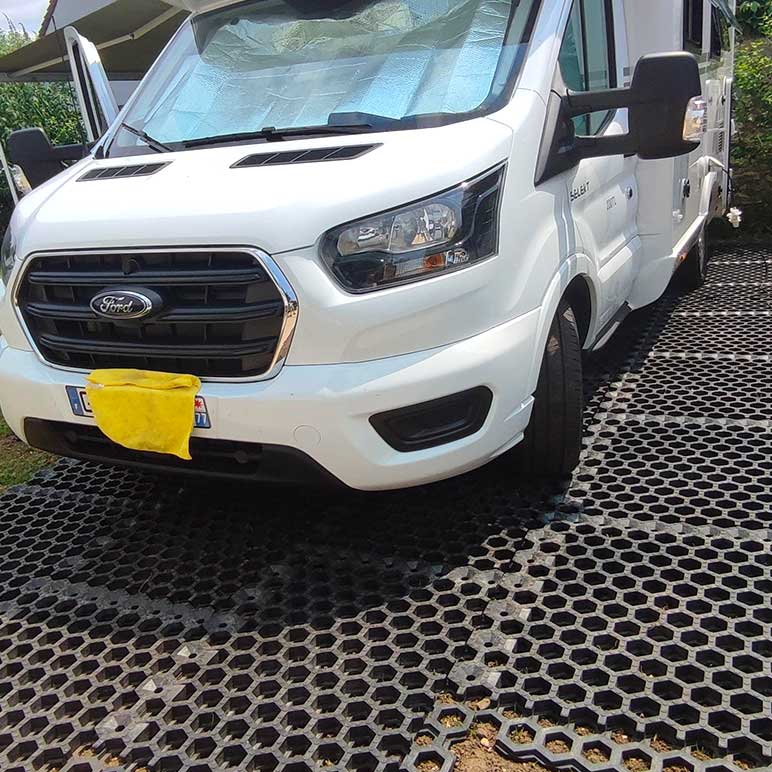 MOSAIK ALVEOLES® Parking & Agricultural Tiles